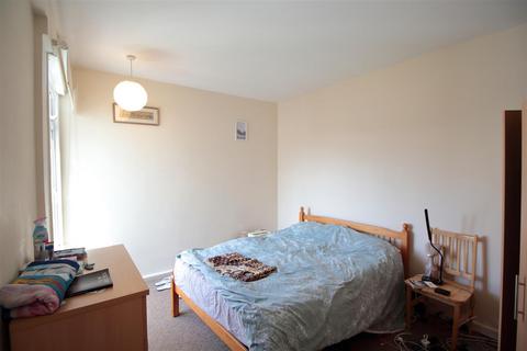 1 bedroom apartment to rent, Brixton Hill Court, Brixton Hill SW2