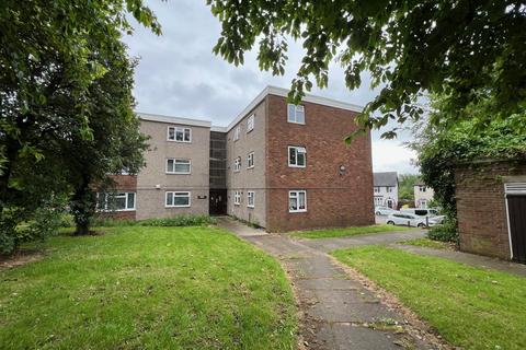 2 bedroom flat for sale, High Street, Wollaston, Stourbridge, DY8 4NY