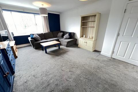 2 bedroom flat for sale, High Street, Wollaston, Stourbridge, DY8 4NY