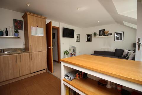 1 bedroom flat to rent, Waters Edge, Canterbury