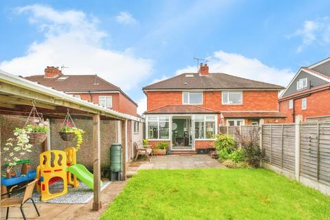 3 bedroom semi-detached house for sale, Southolme Drive, York, YO30 5RL