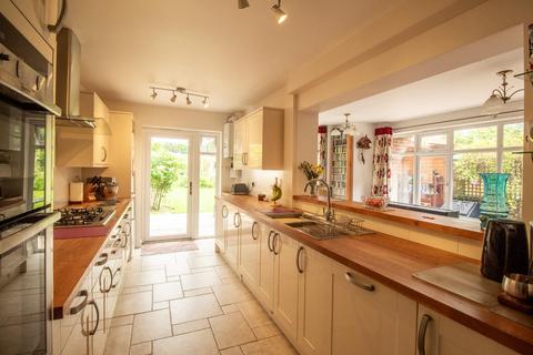14 Priams Way, Stapleford, Cambridge, CB22 5DT