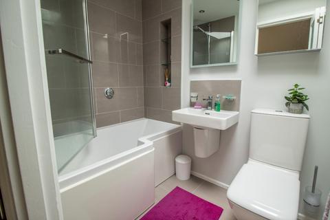 14 Priams Way, Stapleford, Cambridge, CB22 5DT