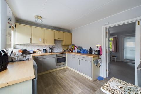 2 bedroom flat for sale, Barrack Road, Exeter