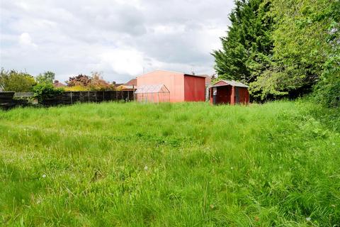 3 bedroom semi-detached house for sale, Lansdowne Close, Calne