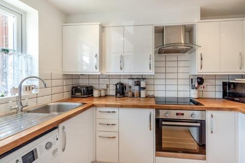 2 bedroom terraced house for sale, Manor Way, Croxley Green