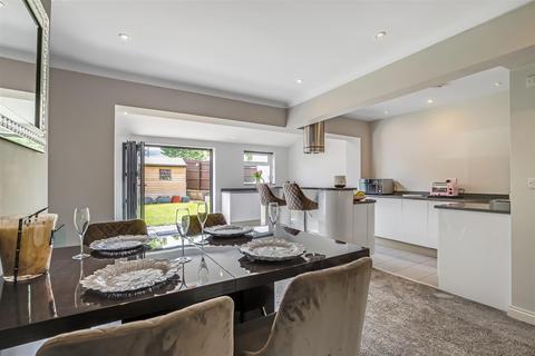4 bedroom semi-detached house for sale, Rivadale View, Ilkley LS29
