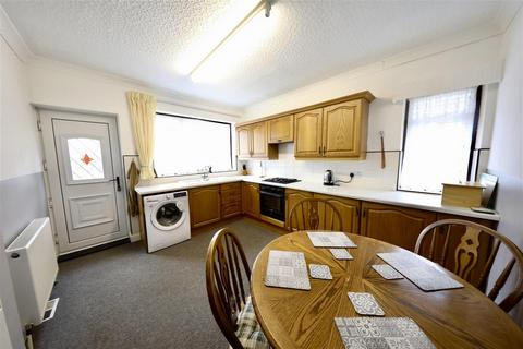 3 bedroom detached bungalow for sale, Church Street, South Cave, Brough