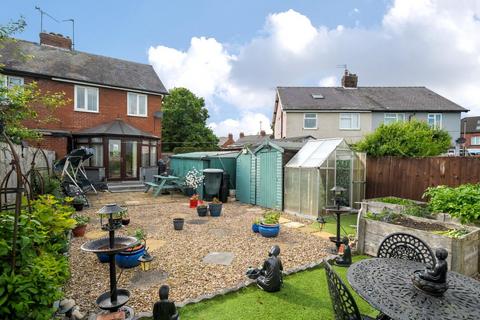 5 Abbots Road, Selby, YO8 8AS