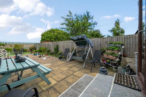 5 Abbots Road, Selby, YO8 8AS