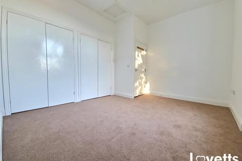 2 bedroom apartment to rent, Addington Street, Margate, CT9