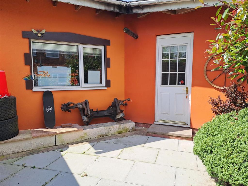 Rear Garage