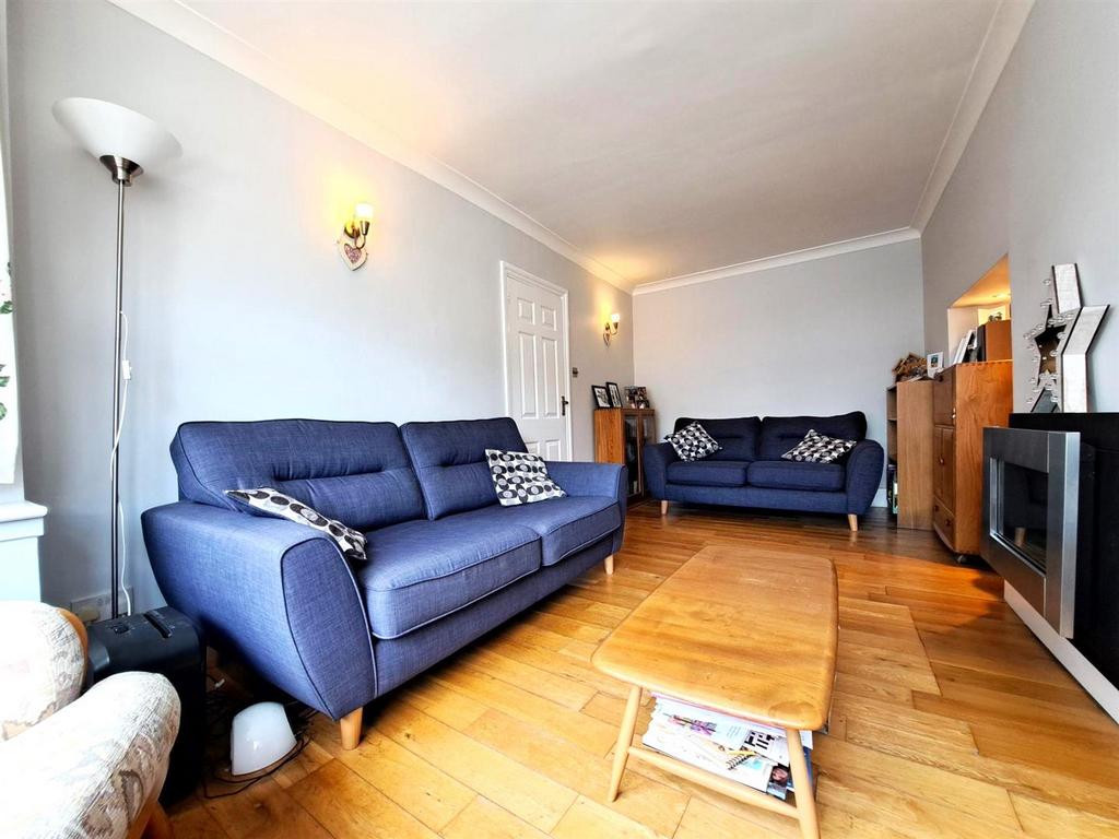 Enlarged Lounge