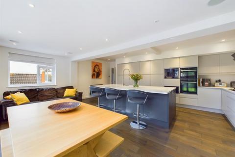 63 Beech Avenue, Mapperley, Nottingham, NG3 5JW