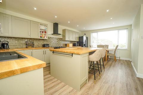 5 bedroom detached house for sale, Pilot Road, Hastings