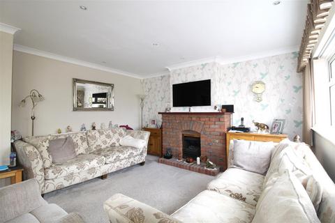 4 bedroom semi-detached house for sale, Augustine Road, Minster On Sea, Sheerness