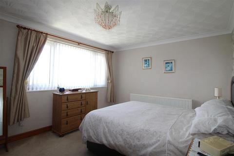33 Augustine Road, Minster On Sea, Sheerness, ME12 2NE