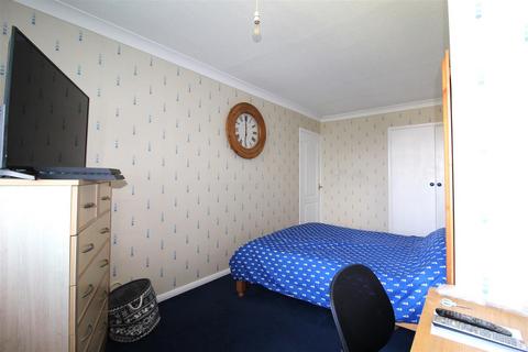 33 Augustine Road, Minster On Sea, Sheerness, ME12 2NE