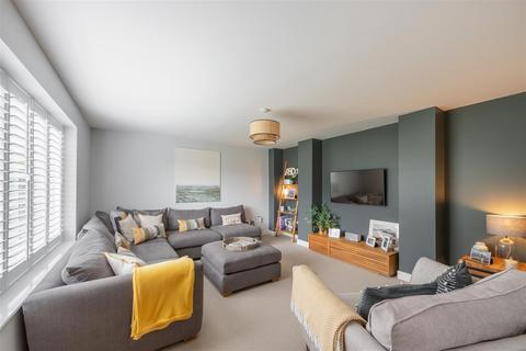 6 Beamish Way, St Mary Park, Morpeth, NE61 6DB