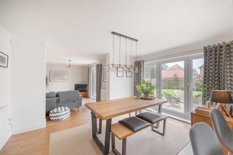 6 Beamish Way, St Mary Park, Morpeth, NE61 6DB