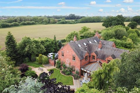 7 bedroom detached house for sale, Moss Lane, Yanrnfield