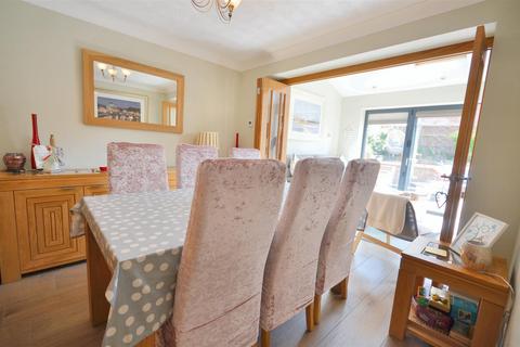 3 Consall Grove, Stoke-on-trent, ST4 8YW