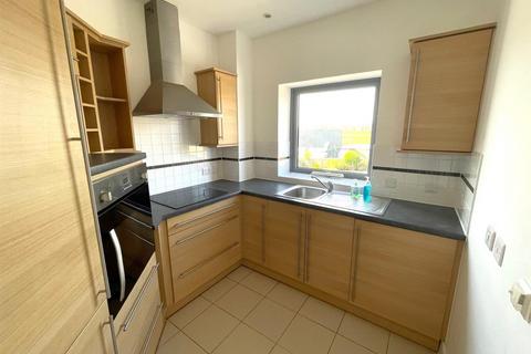 1 bedroom retirement property for sale, Eversley Court, Seaford