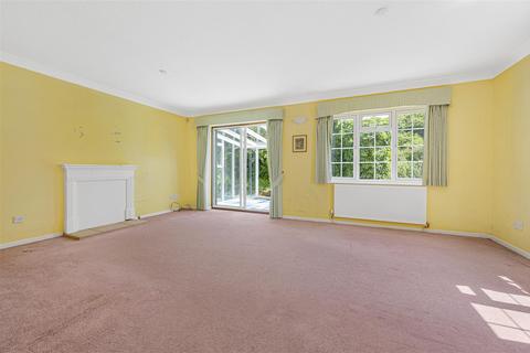3 Audrey Close, Seaford, BN25 2QU