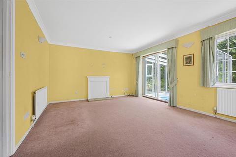 3 Audrey Close, Seaford, BN25 2QU