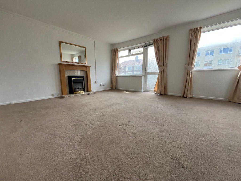Pembroke Court, Bispham, Blackpool 2 bed flat to rent £695 pcm (£160 pw)