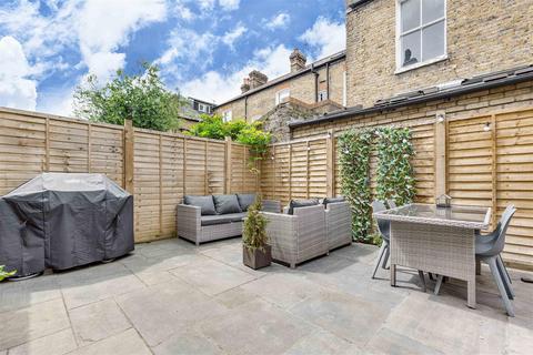 4 bedroom terraced house for sale, Sumburgh Road, London SW12