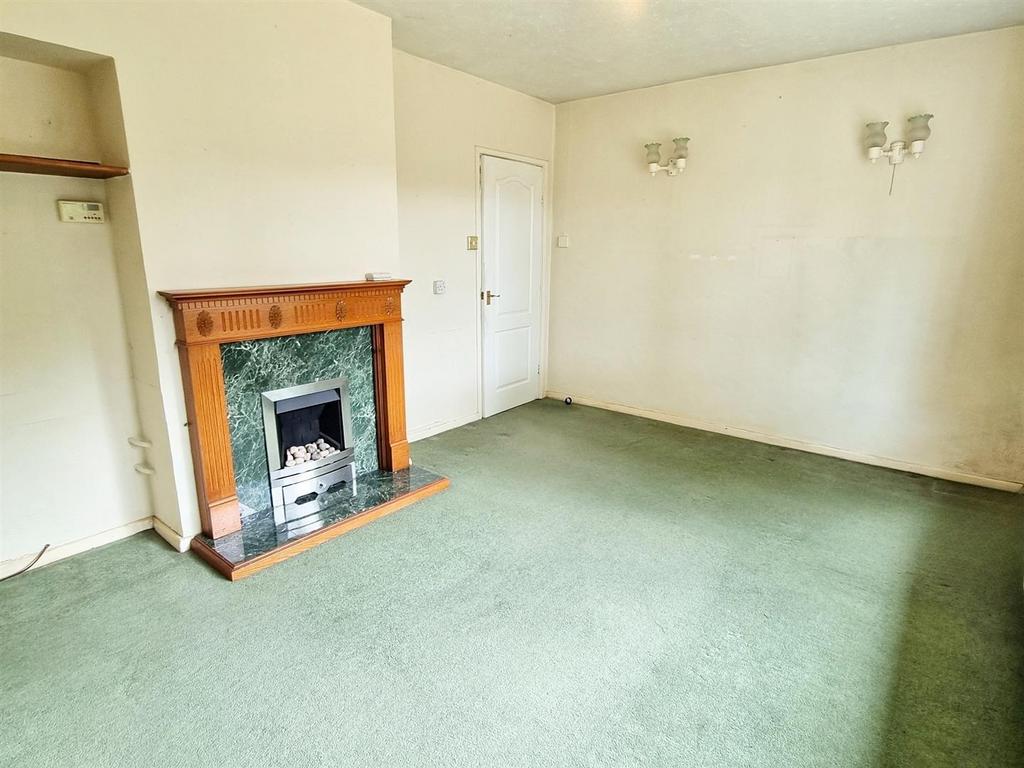 Warden Avenue, Sutton Coldfield 1 bed semidetached bungalow for sale