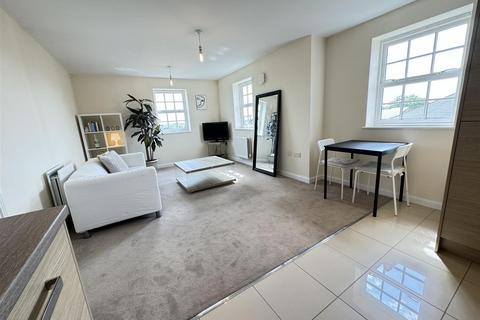 2 bedroom apartment for sale, Horseshoe Crescent, Great Barr, Birmingham