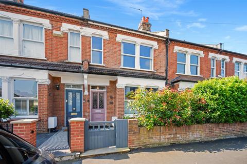 17 Gilbert Road, London, SW19 1BP