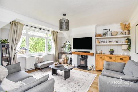 9 Dorking Road, Epsom, KT18 7JR
