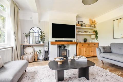 9 Dorking Road, Epsom, KT18 7JR