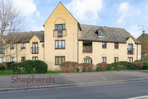 2 bedroom flat for sale, Turners Hill, Cheshunt EN8