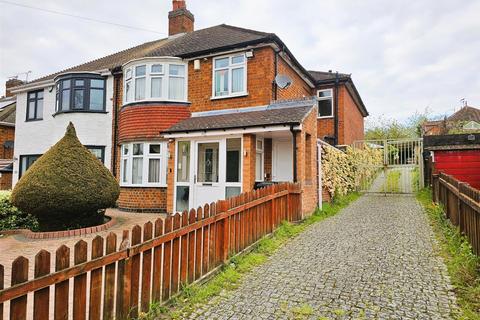 4 bedroom semi-detached house for sale, Gwendolen Road, Leicester LE5