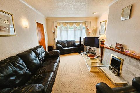 4 bedroom semi-detached house for sale, Gwendolen Road, Leicester LE5