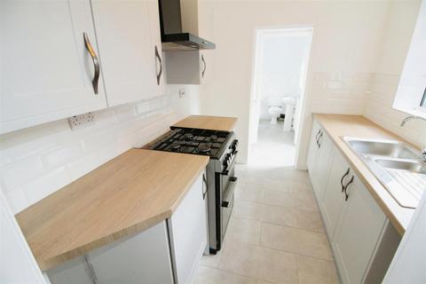 3 bedroom house to rent, Logan Street, Nottingham