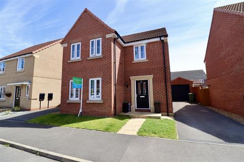 3 bedroom detached house for sale, Wicstun Way, Market Weighton