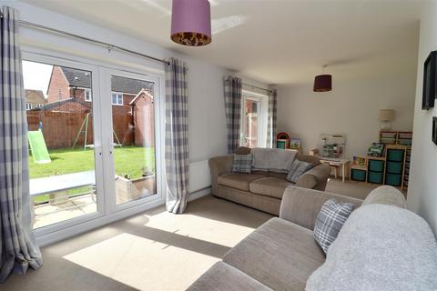 3 bedroom detached house for sale, Wicstun Way, Market Weighton