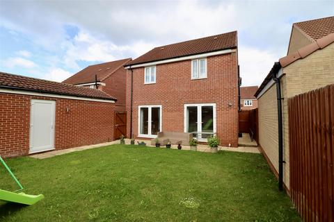 3 bedroom detached house for sale, Wicstun Way, Market Weighton