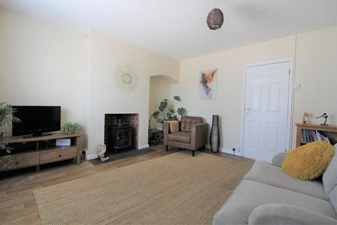 3 bedroom end of terrace house to rent, HYTHE