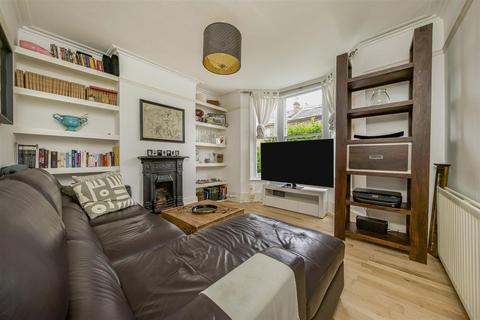 3 bedroom semi-detached house to rent, Heathfield North, Twickenham