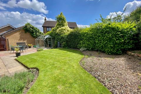 33 Bolehill Park, Hove Edge, Brighouse, HD6 2RS