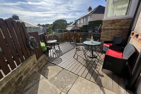 4 bedroom semi-detached house for sale, Highfield Avenue, Brighouse