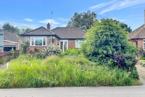 2 bedroom detached bungalow for sale, The Street, Willesborough TN24
