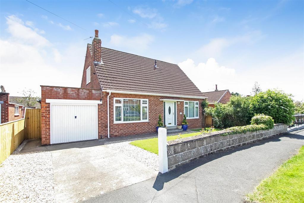Millfield Avenue, Northallerton 3 bed detached bungalow for sale £330,000
