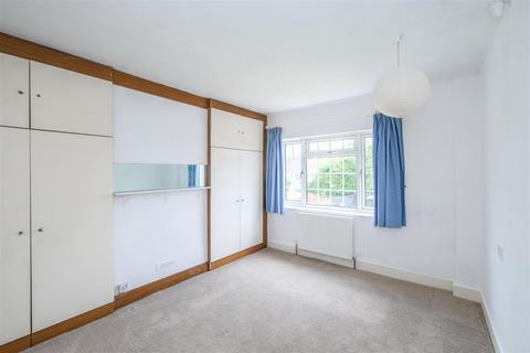 52 Beresford Road, London, E4 6EE